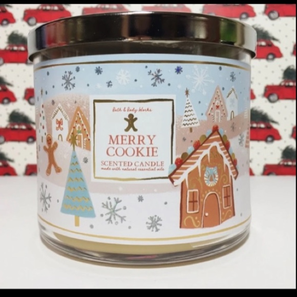 Bath and Body Works Merry Cookie Candle